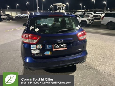 Used 2017 Ford C-MAX Energi Titanium w/ Equipment Group 501A image 5