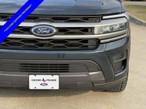 Certified 2023 Ford Expedition XLT image 10