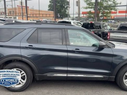 Certified 2022 Ford Explorer XLT AWD/4WD image 4
