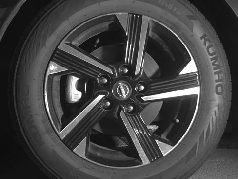 Used 2025 Nissan Sentra SV FWD image 12