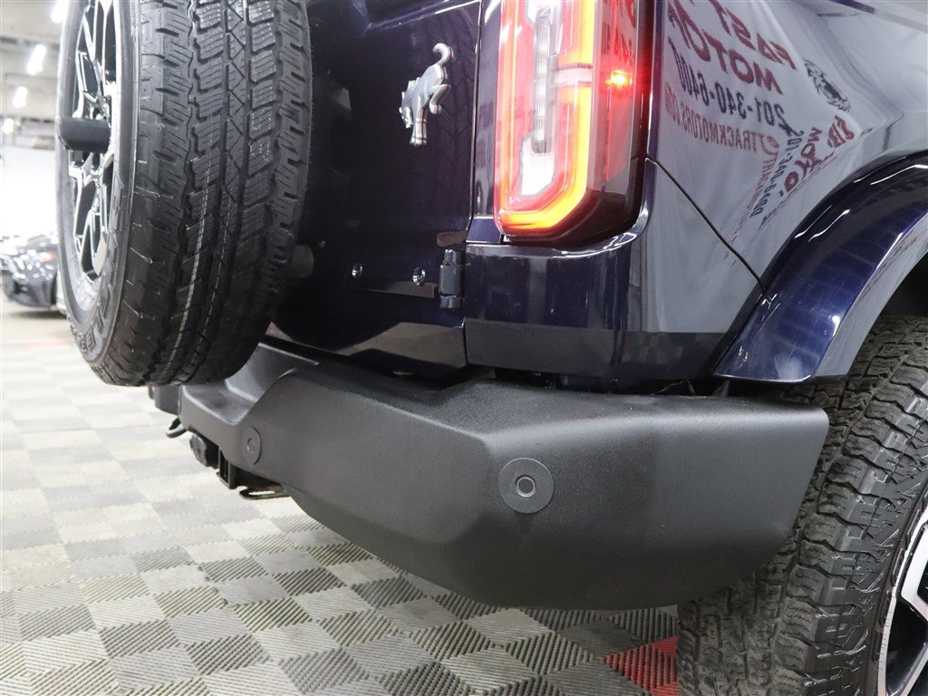 Used 2021 Ford Bronco Outer Banks AWD/4WD image 9