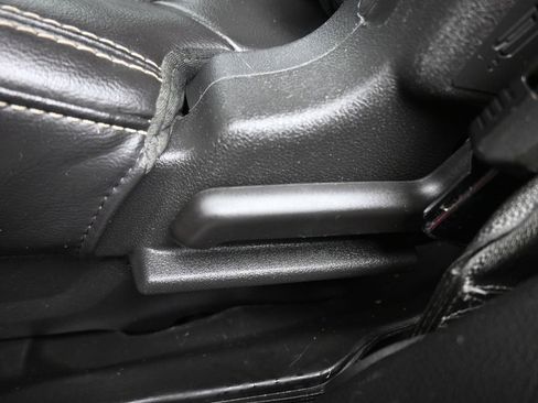 Used 2015 Ford Explorer Sport w/ Equipment Group 401A image 32