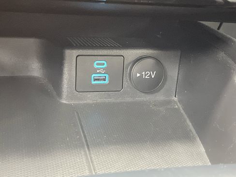 Used 2022 Ford Escape Titanium w/ Class II Trailer Tow Package image 24