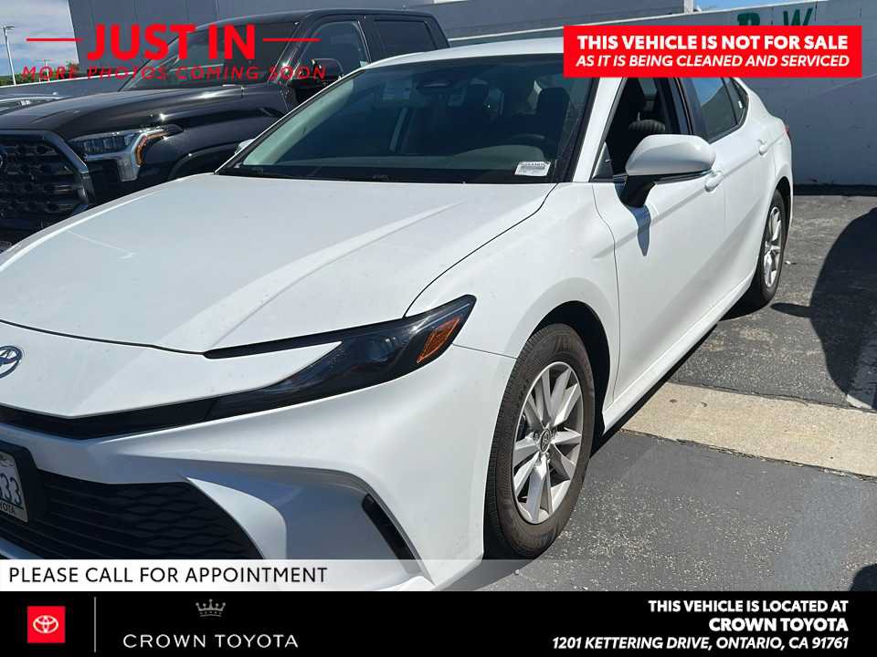 Used 2026 Toyota Camry LE FWD image 1