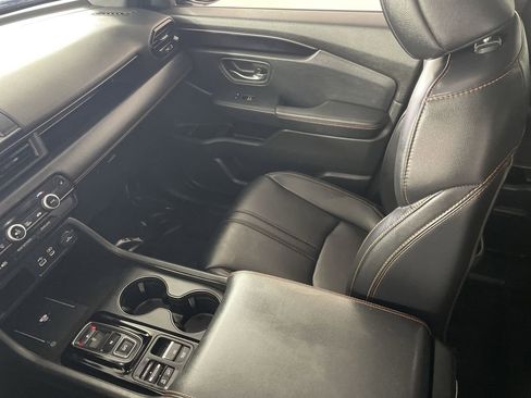 Used 2025 Honda Pilot TrailSport image 22