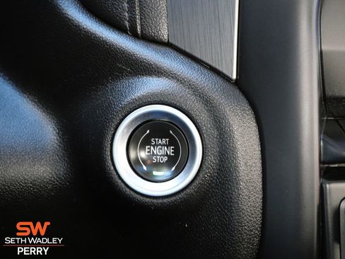 Used 2022 GMC Sierra 3500 Denali w/ Denali Ultimate Package image 26