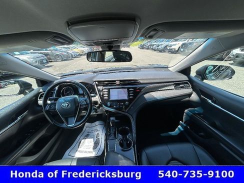 Used 2019 Toyota Camry SE FWD image 27