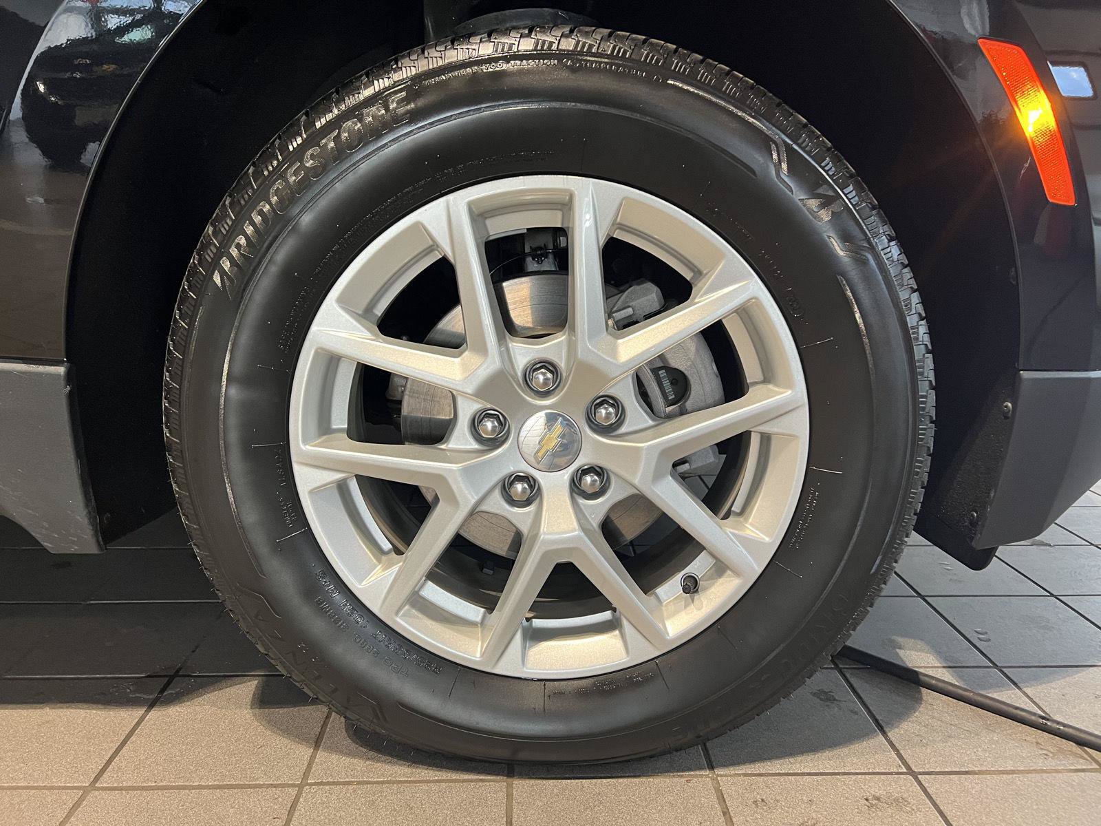 Used 2024 Chevrolet Equinox LT AWD/4WD image 29