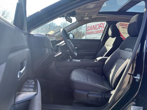 New 2026 Nissan Kicks SV w/ SV Premium Package image 11