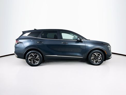 Used 2025 Kia Sportage LX FWD image 10