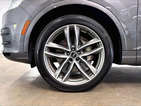 Used 2018 Audi Q7 3.0T Prestige w/ Prestige Package AWD/4WD image 11
