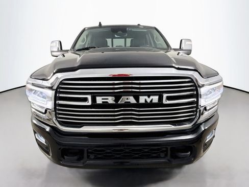 Used 2024 RAM 2500 Laramie w/ Safety Group AWD/4WD image 2