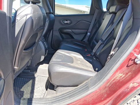 Used 2020 Jeep Cherokee Trailhawk w/ Cold Weather Group AWD/4WD image 7