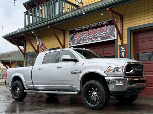 Used 2017 RAM 2500 Limited image 1