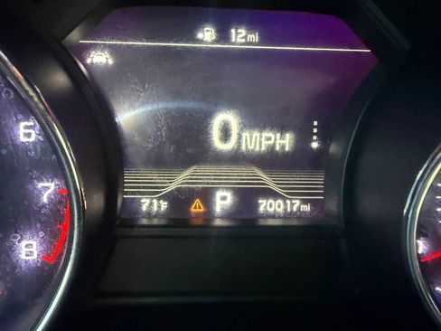 Used 2021 Kia Sedona EX w/ EX Premium Package FWD image 11
