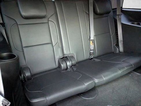 Used 2018 GMC Yukon SLT w/ Premium Edition image 22