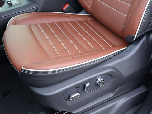 New 2026 GMC Sierra 2500 Denali Ultimate w/ Max Trailering Package image 14