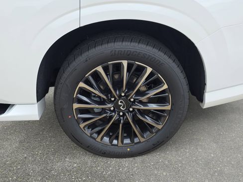 New 2026 INFINITI QX80 Autograph AWD/4WD image 32