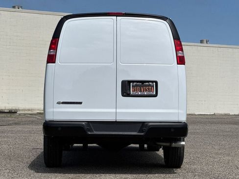 New 2026 Chevrolet Express 2500 w/ Driver Convenience Package RWD image 5