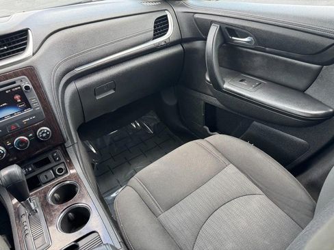 Used 2016 Chevrolet Traverse LT FWD image 15