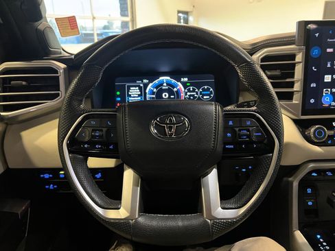 Used 2024 Toyota Sequoia Capstone image 11