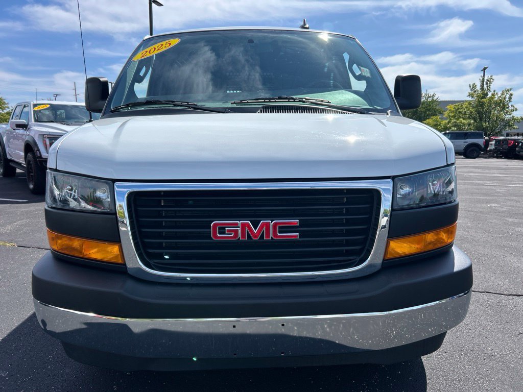 Used 2025 GMC Savana 2500 w/ Driver Convenience Package RWD image 2