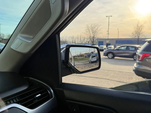 Used 2018 Chevrolet Tahoe Premier image 44
