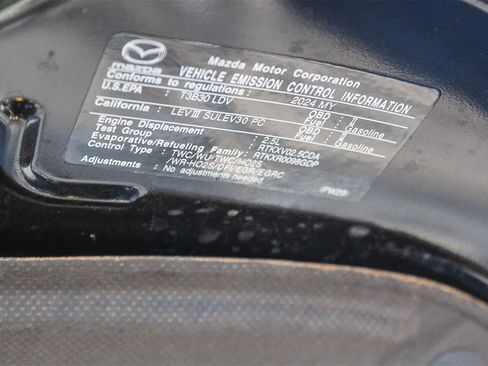 Used 2024 MAZDA MAZDA3 s image 40