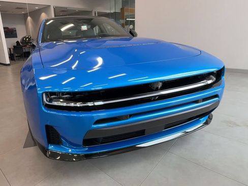 New 2026 Dodge Charger R/T AWD/4WD image 9