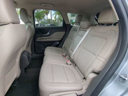 Used 2023 Lincoln Corsair FWD image 16