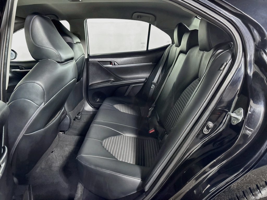 Used 2023 Toyota Camry SE FWD image 19