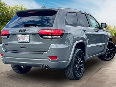 Used 2020 Jeep Grand Cherokee Altitude AWD/4WD image 6