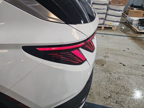 New 2026 Hyundai Tucson Limited AWD/4WD image 36