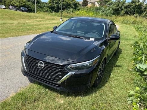 Used 2025 Nissan Sentra SV w/ All-Weather Package FWD image 2