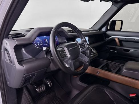 Used 2021 Land Rover Defender 110 X AWD/4WD image 9