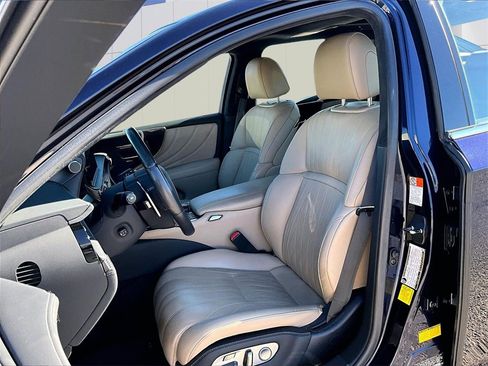 Used 2022 Lexus LS 500 w/ Interior Upgrade Package image 5