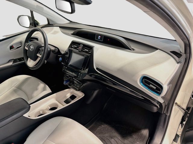 Certified 2017 Toyota Prius Four FWD image 25