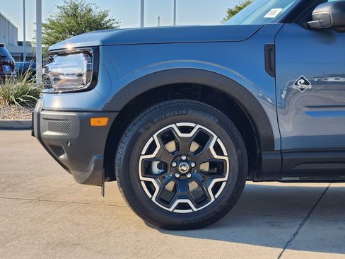 Used 2026 Ford Bronco Sport Outer Banks w/ Outer Banks Tech Package+ AWD/4WD image 8
