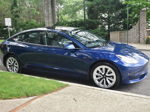 Used 2021 Tesla Model 3 Long Range AWD/4WD image 12