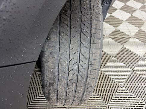 Used 2024 Subaru Crosstrek 2.0i Premium w/ Crosstrek Mirror Package image 12