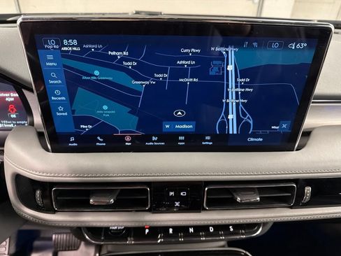 Used 2022 Lincoln Nautilus Reserve w/ Equipment Group 201A AWD/4WD image 11