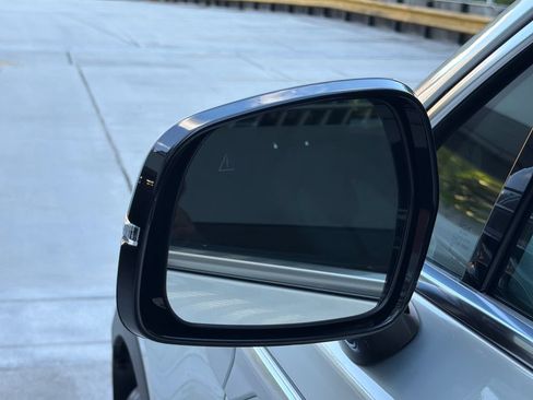 New 2026 Kia Sorento LX FWD image 17