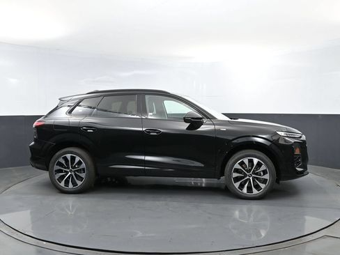 New 2026 Audi Q3 quattro 2.0T AWD/4WD image 4