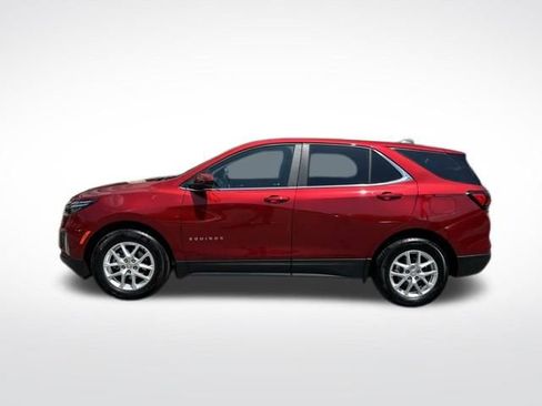 Used 2023 Chevrolet Equinox LT FWD image 2