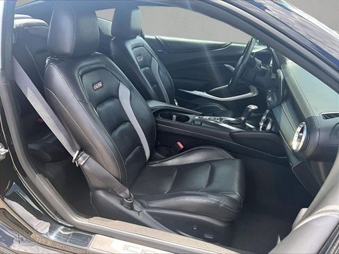 Used 2018 Chevrolet Camaro SS w/ Redline Edition RWD image 9