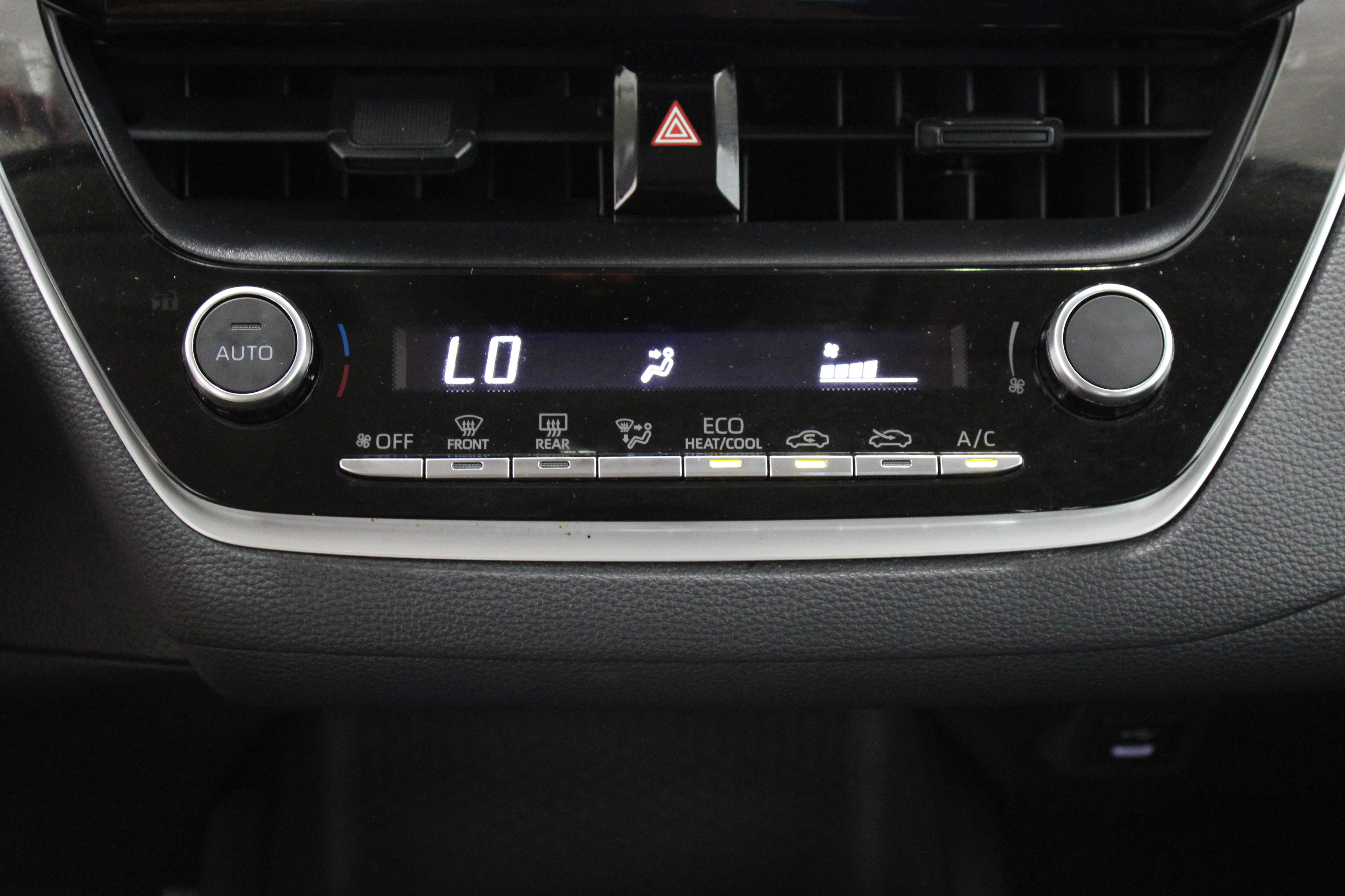 Used 2023 Toyota Corolla LE FWD image 18