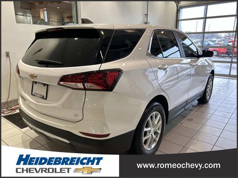 Certified 2024 Chevrolet Equinox LT w/ LPO, Floor Liner Package FWD image 4