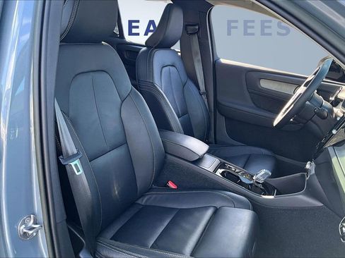 Used 2023 Volvo XC40 B5 Plus w/ Driver Assist Package image 29