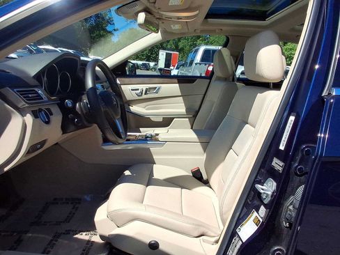 Used 2015 Mercedes-Benz E 350 4MATIC Sedan image 17