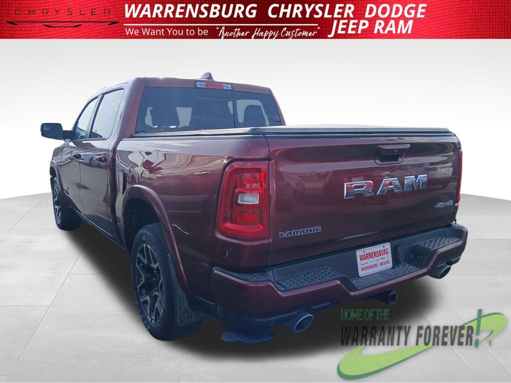 Used 2025 RAM 1500 Laramie AWD/4WD image 6